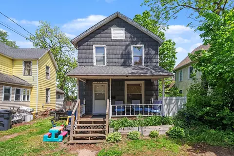 923 Jackson St, Kalamazoo, MI 49001