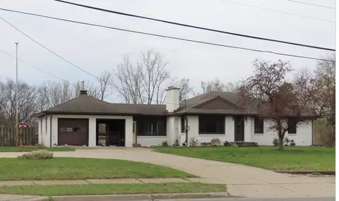 2132 4 Mile Rd NE, Grand Rapids, MI 49525