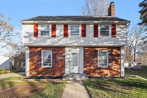 519 N Main St, Three Rivers, MI 49093 photo 2