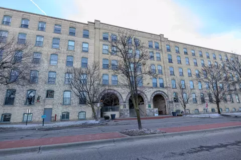 940 Monroe Ave NW #443, Grand Rapids, MI 49503