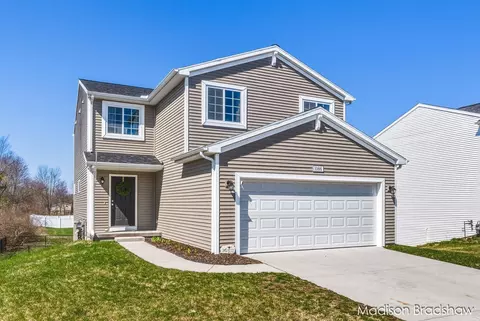 10881 Constant Dr, Allendale, MI 49401