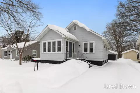 2012 Moulton Ave, Muskegon, MI 49445
