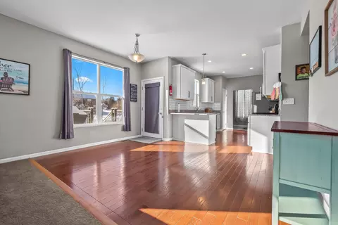 Entry Way - 7315 King Rd, Spring Arbor, MI 49283 photo 3 of 5