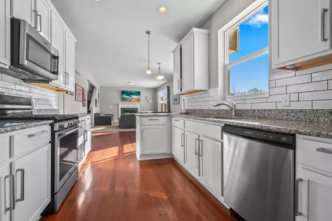 Kitchen - 7315 King Rd, Spring Arbor, MI 49283 photo 2 of 3