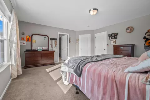 Bedroom - 7315 King Rd, Spring Arbor, MI 49283 photo 2 of 4
