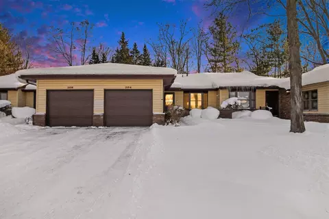 2154 Ter Van Dr NE, Grand Rapids, MI 49505