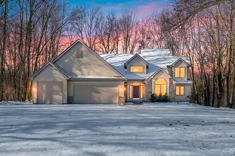 6147 Autumn Rdg, Richland, MI 49083