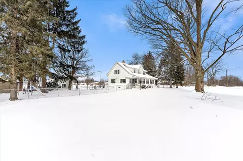 4391 Fruit Ridge Ave NW, Grand Rapids, MI 49544
