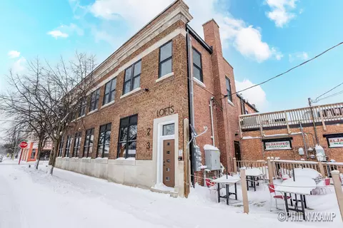 106 E Main St #2, Fennville, MI 49408
