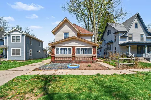 433 Adams St SE, Grand Rapids, MI 49507