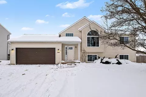 330 Pioneer Trl NE, Cedar Springs, MI 49319