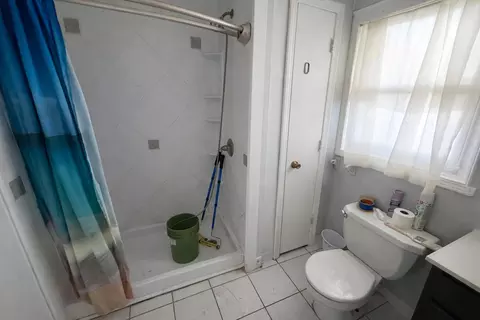 Bath - 508 S Constantine St, Three Rivers, MI 49093 photo 1 of 1