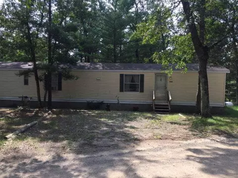 1924 E Brill Trl, White Cloud, MI 49349