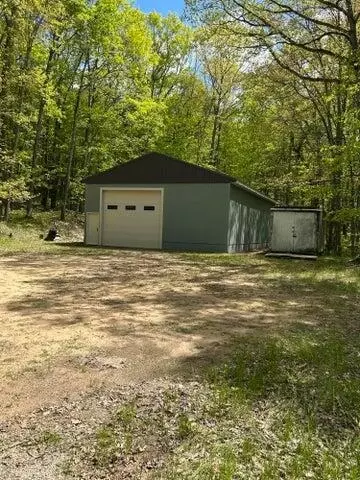 8047 W 10 12 Mile Rd, Irons, MI 49644