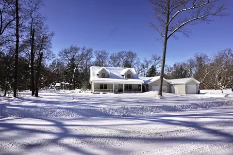 85 S Hilton Park Rd, Muskegon, MI 49442