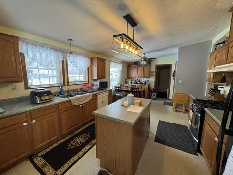 125 Coxon St, Concord, MI 49237 photo 5
