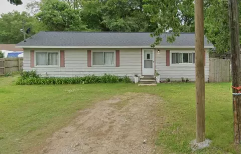 402 Jersey St, Plainwell, MI 49080