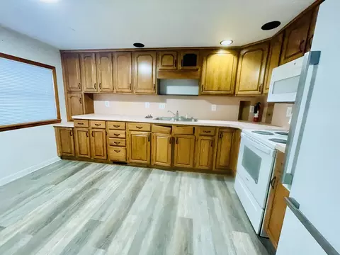 Kitchen - 242 Kenneth St, Jackson, MI 49201 photo 2 of 2