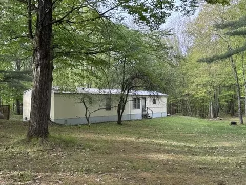 7808 E 48th St, Chase, MI 49623 photo 5