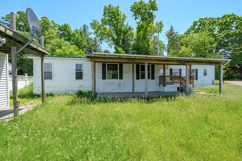 152 Coats Grove Rd, Hastings, MI 49058