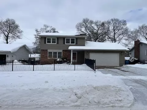 1548 Woodside Rd, Muskegon, MI 49441