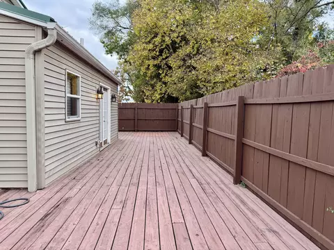 Exterior - 396 N 398 N 20th St, Springfield, MI 49037 photo 8 of 11