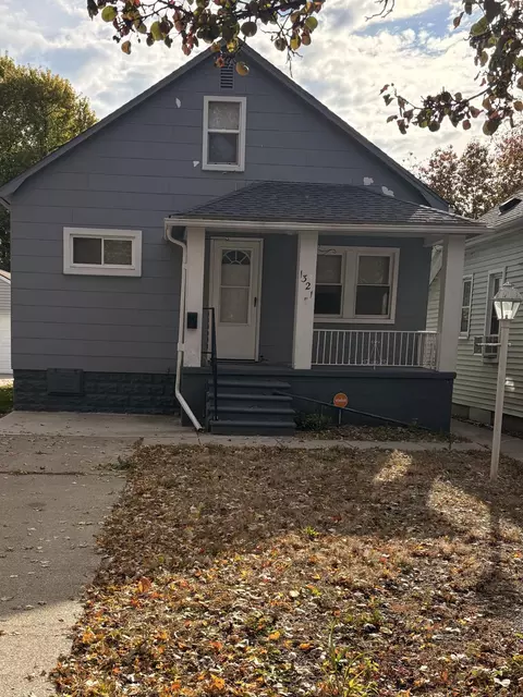 1321 Applewood Ave, Lincoln Park, MI 48146