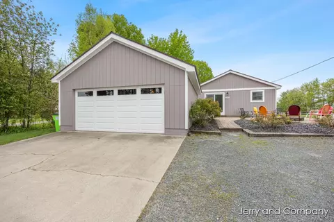 2058 N White Birch Dr, Mears, MI 49436