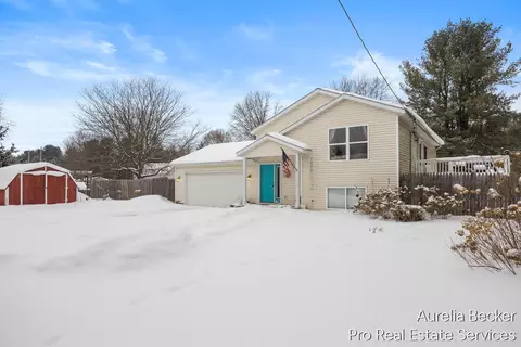 12411 14 Mile Rd NE, Greenville, MI 48838