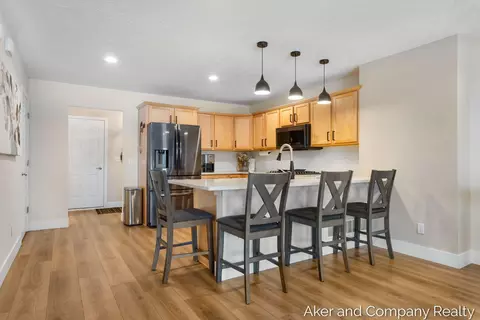 3686 Oxford #4, Hudsonville, MI 49426