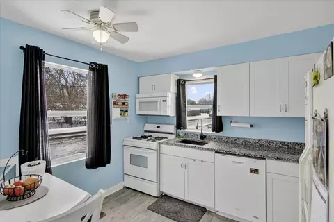 2318 Westminster Blvd, Jackson, MI 49202 photo 5