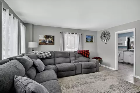 2318 Westminster Blvd, Jackson, MI 49202 photo 4