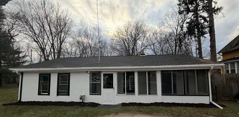 1118 Willis Ave, Kalamazoo, MI 49048