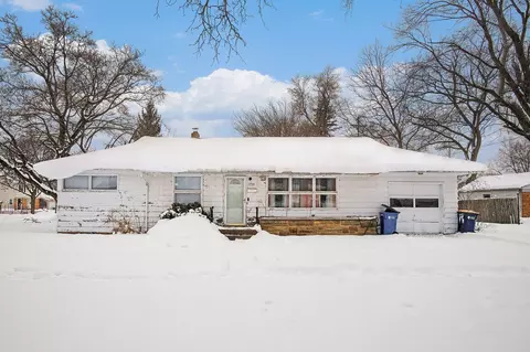 1759 Cambridge Dr SE, Grand Rapids, MI 49506