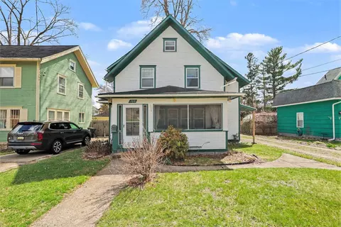 709 Griswold St, Jackson, MI 49203