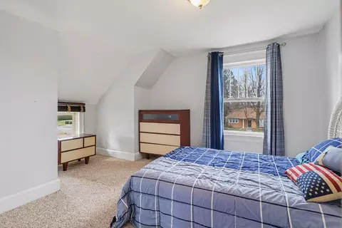Bedroom - 709 Griswold St, Jackson, MI 49203 photo 2 of 6