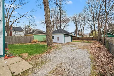Exterior - 709 Griswold St, Jackson, MI 49203 photo 4 of 5