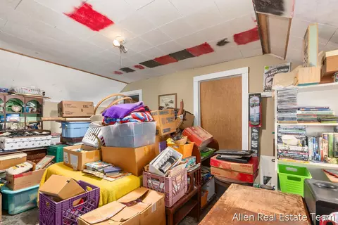 Other - 1224 102nd Ave, Plainwell, MI 49080 photo 4 of 11