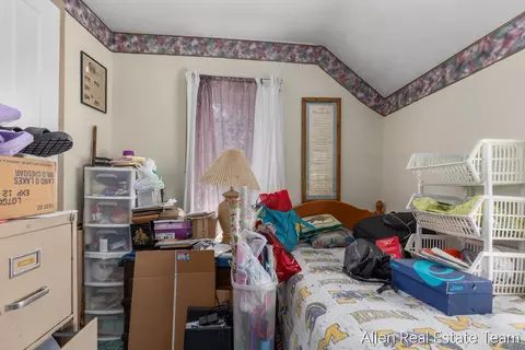 Bedroom - 1224 102nd Ave, Plainwell, MI 49080 photo 5 of 5