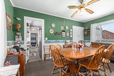 Dining - 1224 102nd Ave, Plainwell, MI 49080 photo 3 of 4