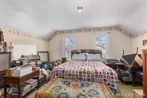 Bedroom - 1224 102nd Ave, Plainwell, MI 49080 photo 3 of 5