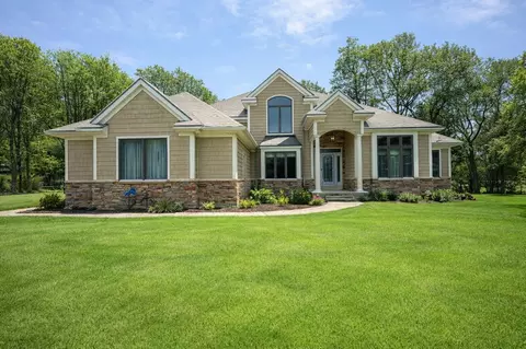 15284 Alister Mackenzie Ave, Augusta, MI 49012