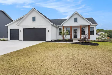 3388 Penn Station Dr, Byron Center, MI 49315