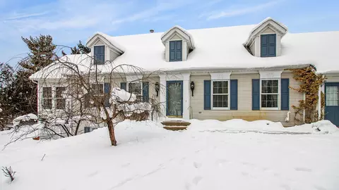 8081 Weatherwax Dr, Jenison, MI 49428