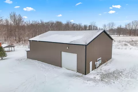 9055 Kellogg Dr, Reading, MI 49274