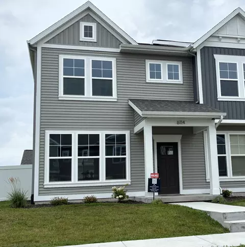 6114 Stahl Dr #16, Spring Lake, MI 49456