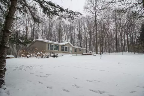 58280 Kirk Lake Rd, Vandalia, MI 49095