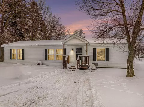 214 E Arbor St, Marcellus, MI 49067 photo 2