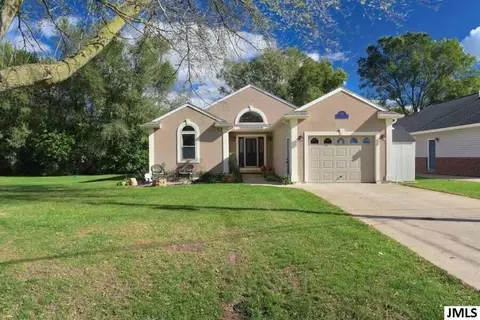 167 Golfview Dr, Brooklyn, MI 49230