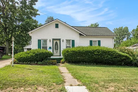 217 W State St, Cassopolis, MI 49031 photo 6